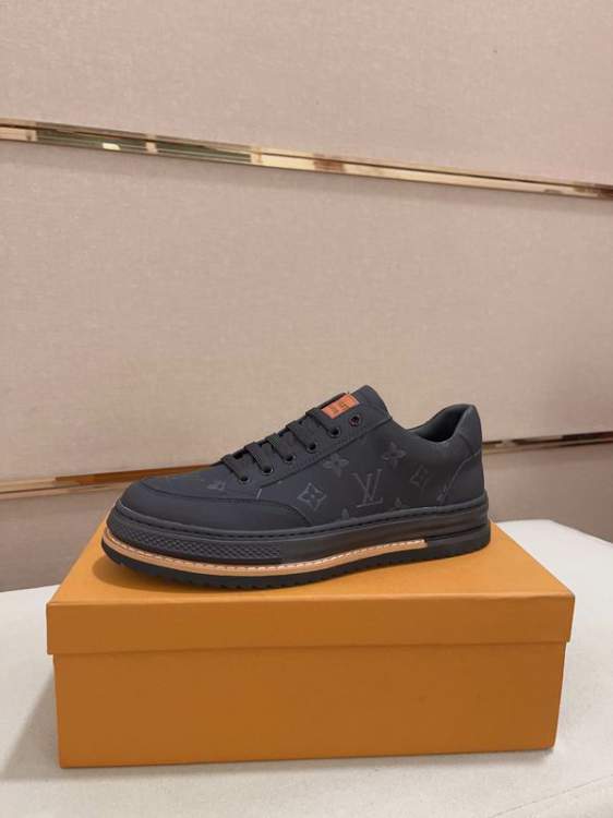 Picture of Louis Vuitton Shoes _SKULVsz38-44mnf0112316801